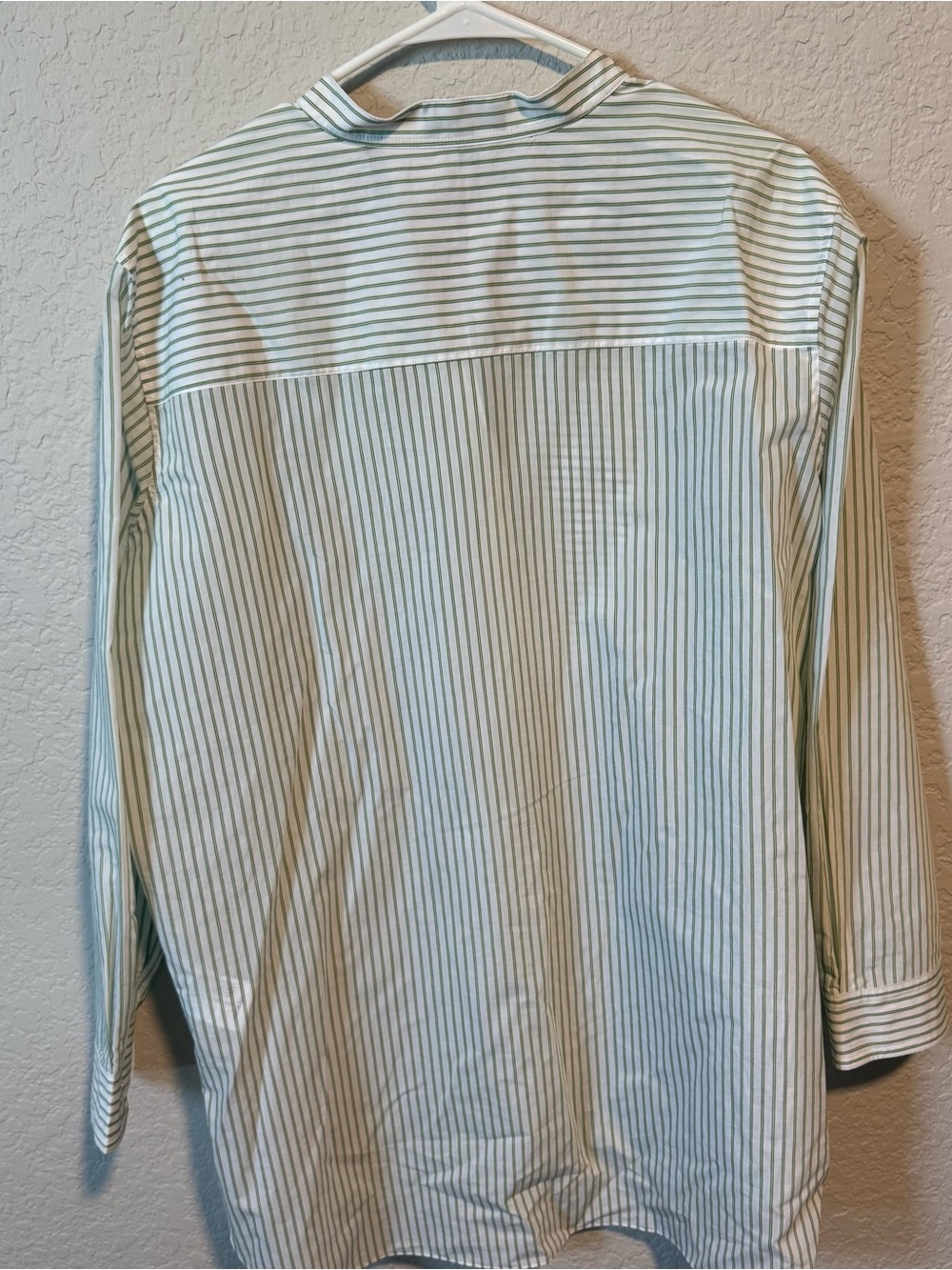 Theory Tuxedo Shirt in Green and White Striped Cotton Blend Size Medium NWT - Picture 5 of 6